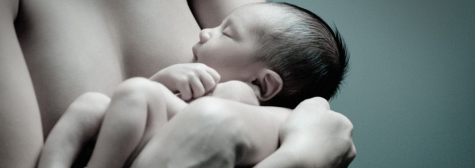 Τα οφέλη του μητρικού θηλασμού στην ενήλικη ζωή | Κοινωνικη ...