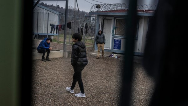 Γιατροί Χωρίς Σύνορα: Έκκληση στις αρχές για φροντίδα υγείας στο κέντρο υποδοχής και ταυτοποίησης του Έβρου, όπου ο μισός πληθυσμός είναι ασυνόδευτοι ανήλικοι